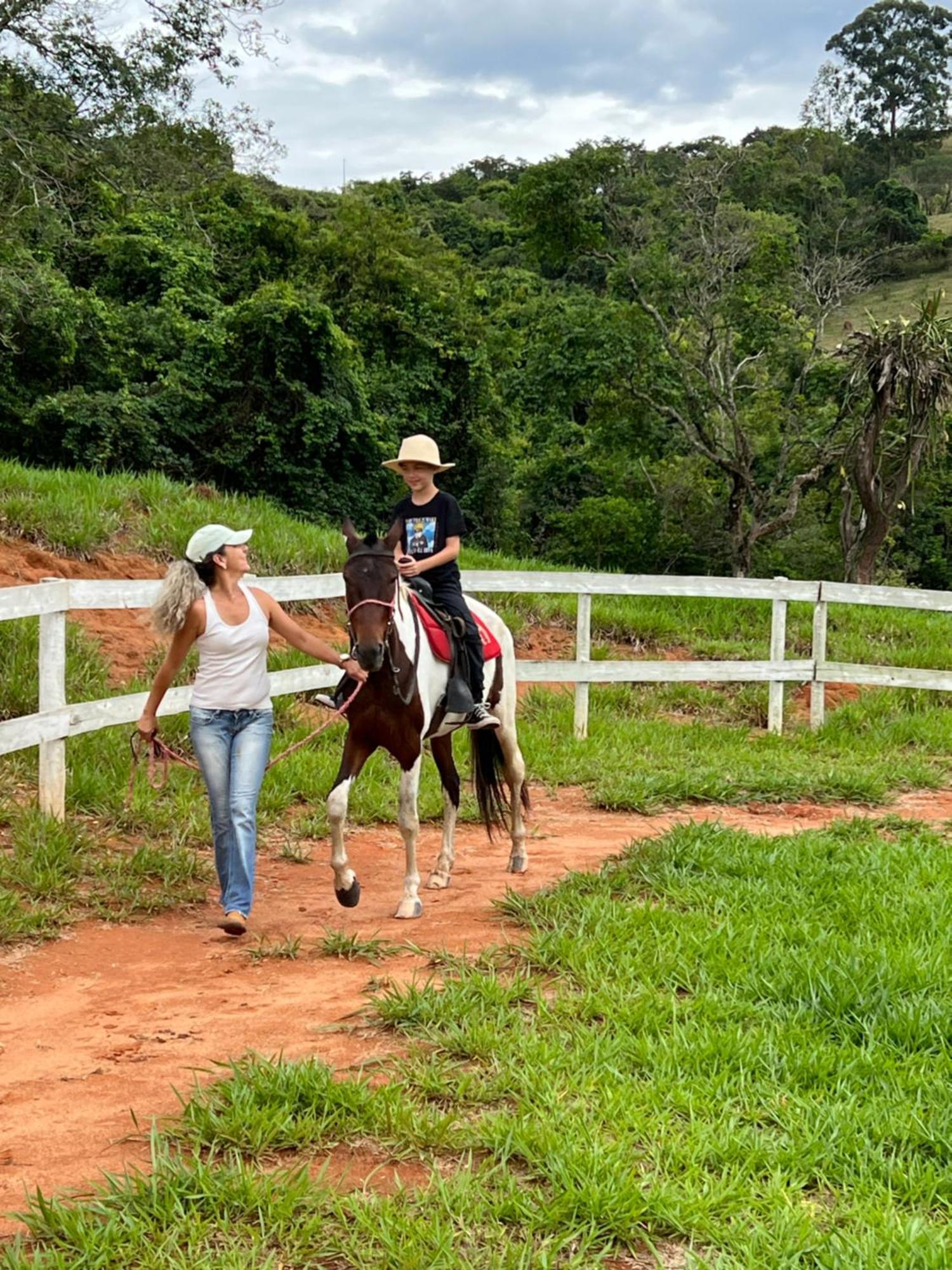 ホテル Fazenda Do Engenho Santa Rita do Rio Abaixo エクステリア 写真